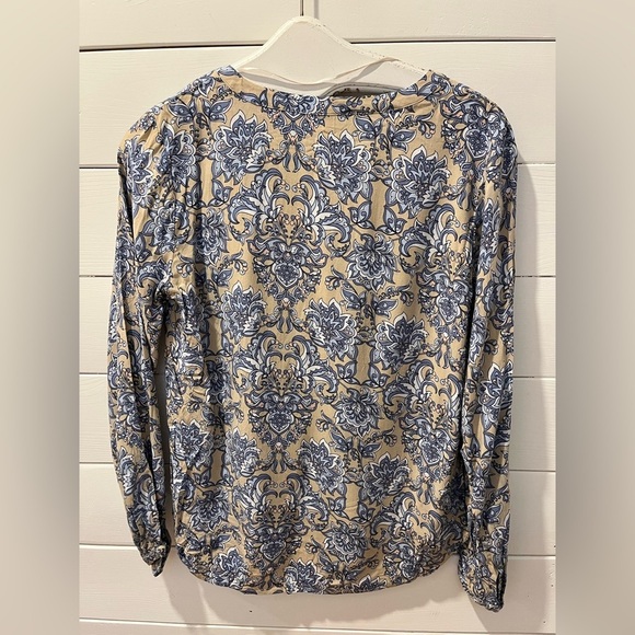 🩵 SoyaConcept Long Sleeve Floral Blouse – Size M – Blue & Beige Pattern🩵 - Picture 9 of 9